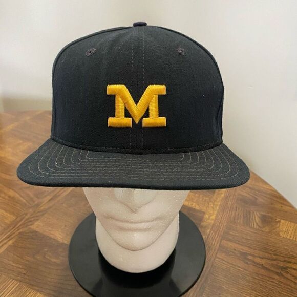 Vintage New Era Pro Model Men's 90's Michigan Wolverines Snapback Hat Black M-L - Picture 1 of 7